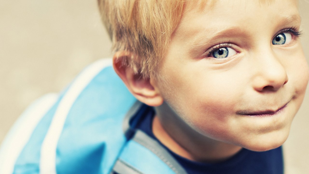 Liten gutt_1200x500.jpg