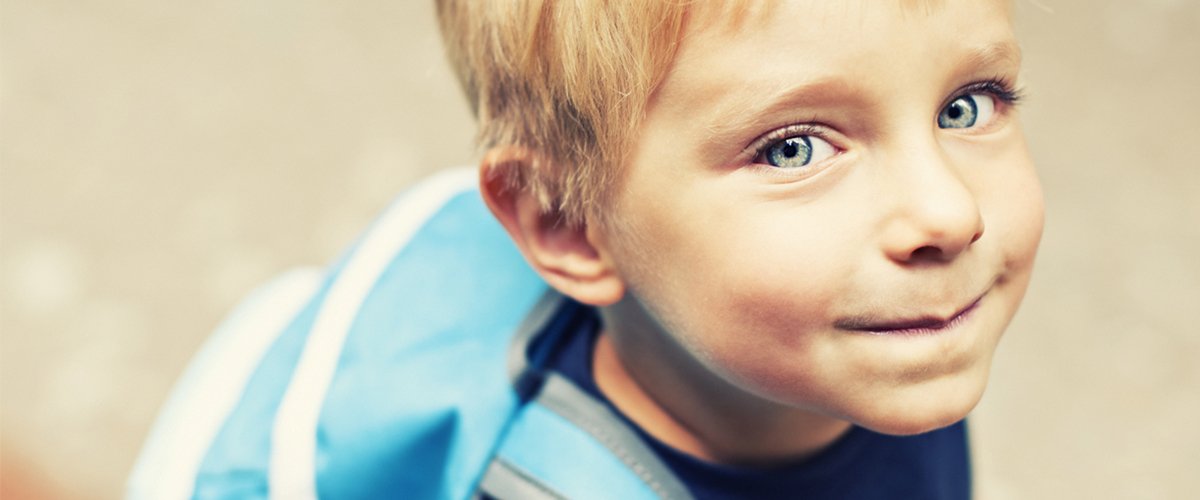 Liten gutt_1200x500.jpg