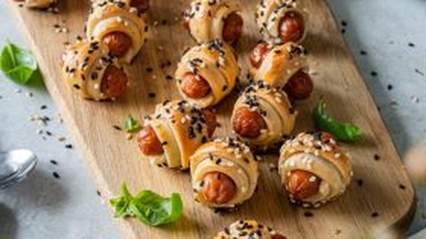 Innbakte pølser 280x420.jpg