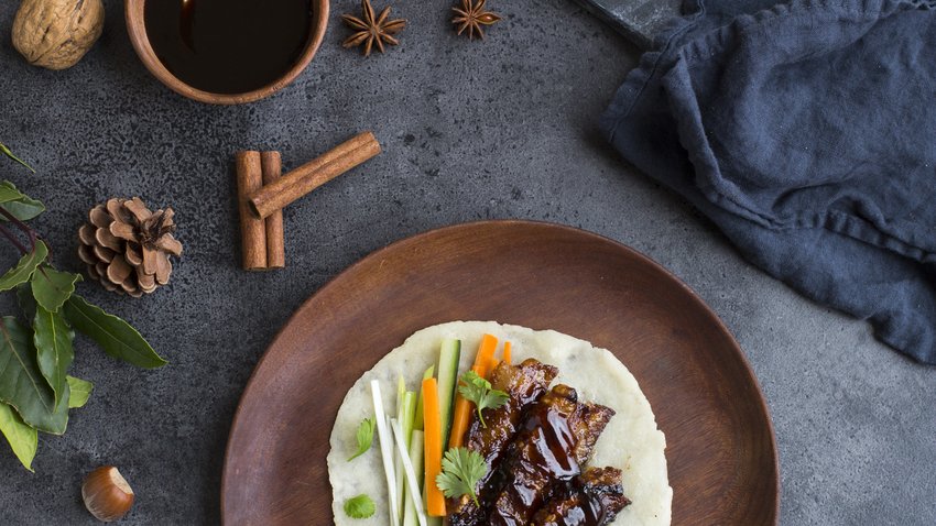 Pekingribbe med glutenfrie kinesiske pannekaker.jpg